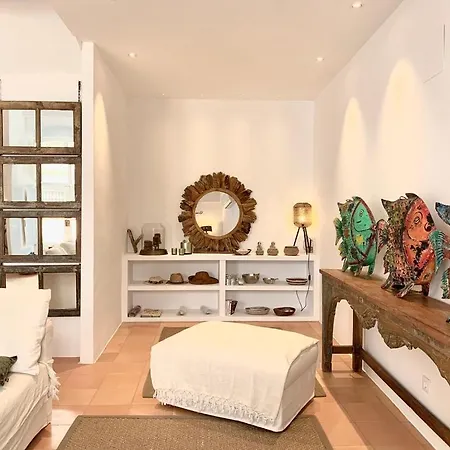 El Nido: Maison Renovee Escala Centre L'Escala
