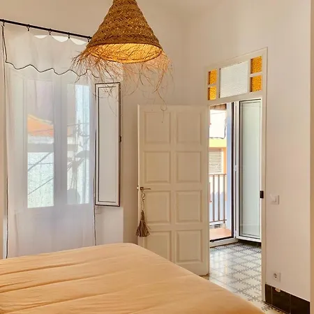 El Nido: Maison Renovee Escala Centre Apartment *